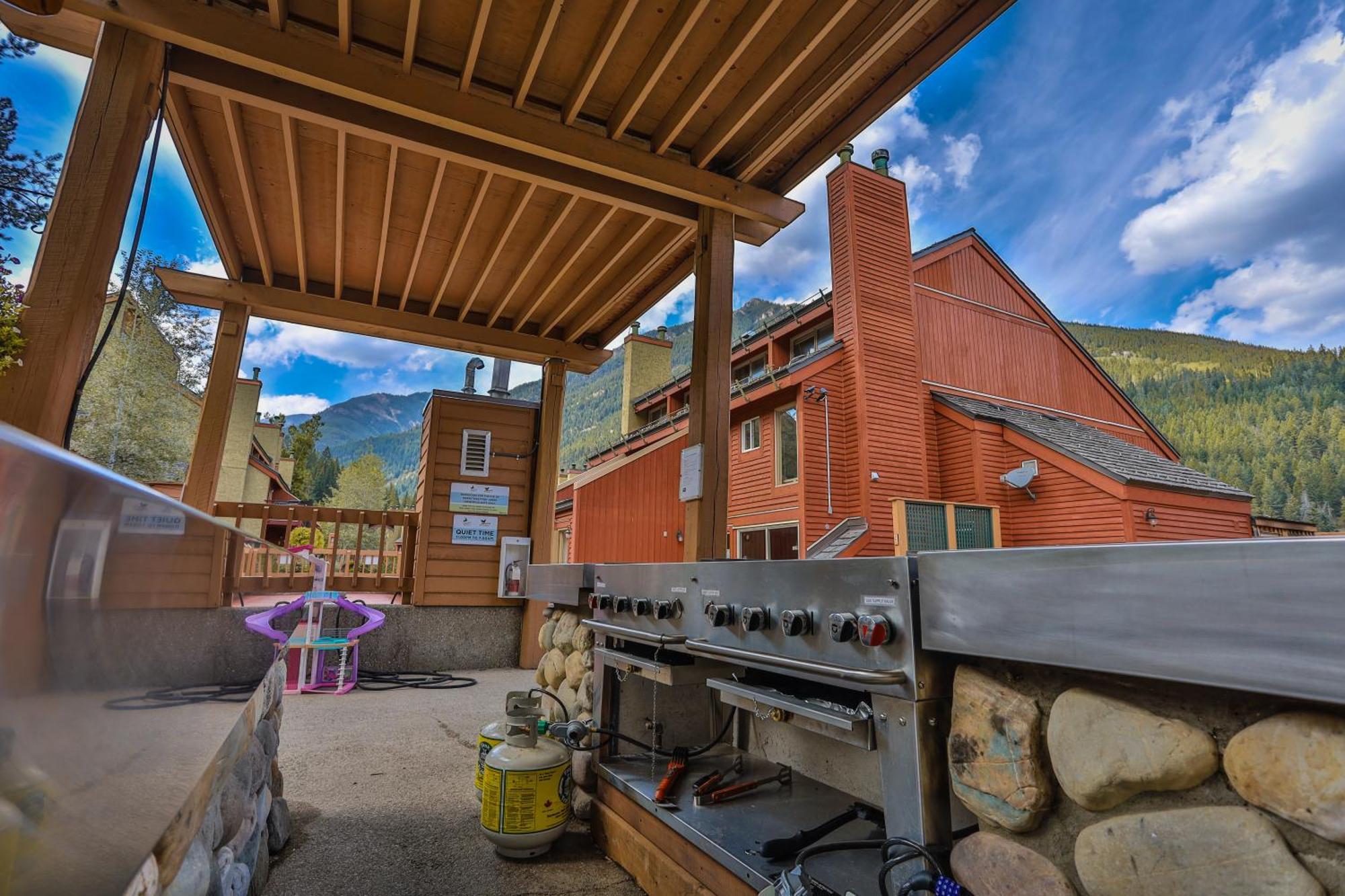 Horsethief Lodge By Stayin Panorama Exterior foto